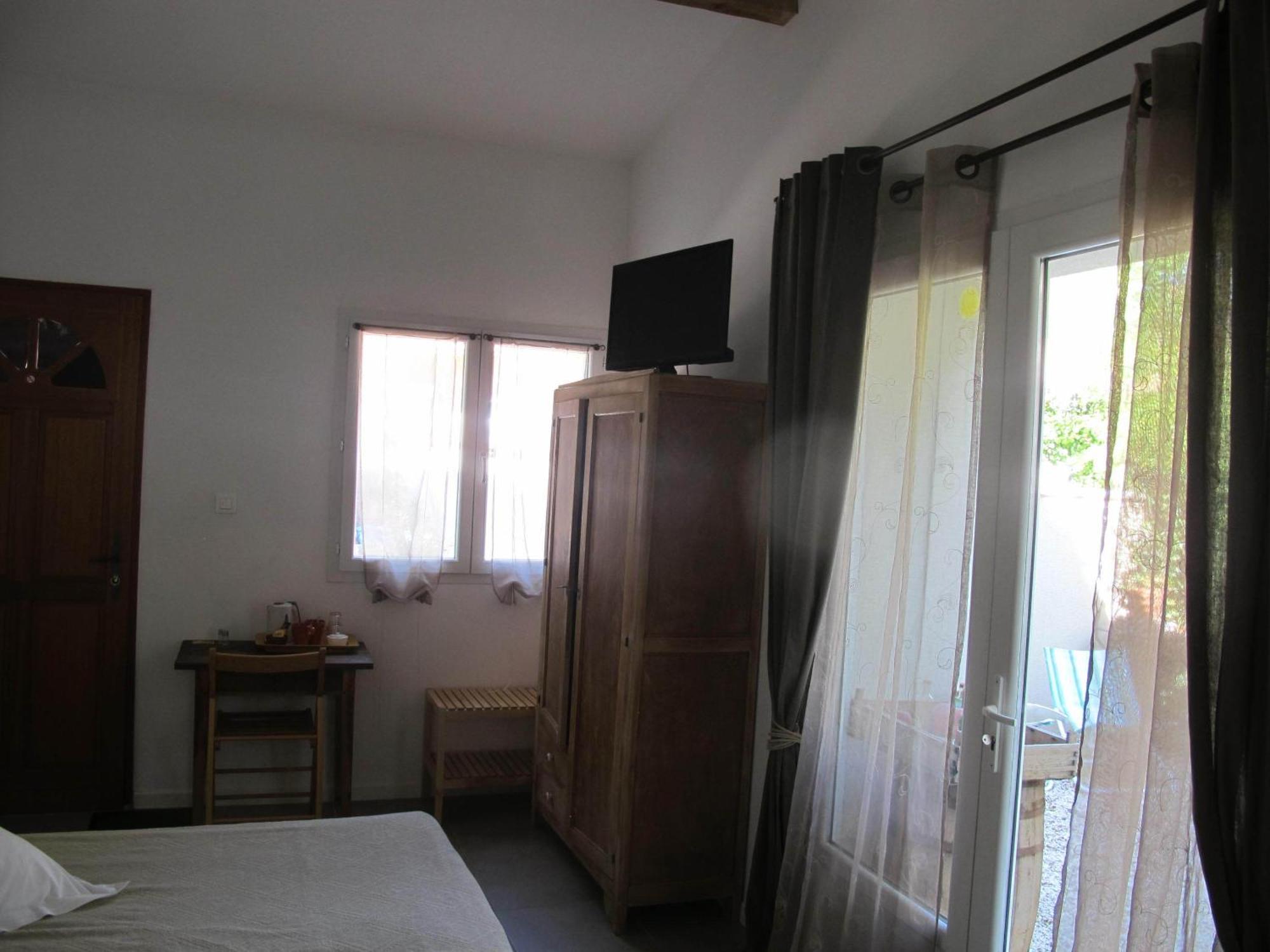 Lou Cardalines Bed & Breakfast Bédoin Dış mekan fotoğraf