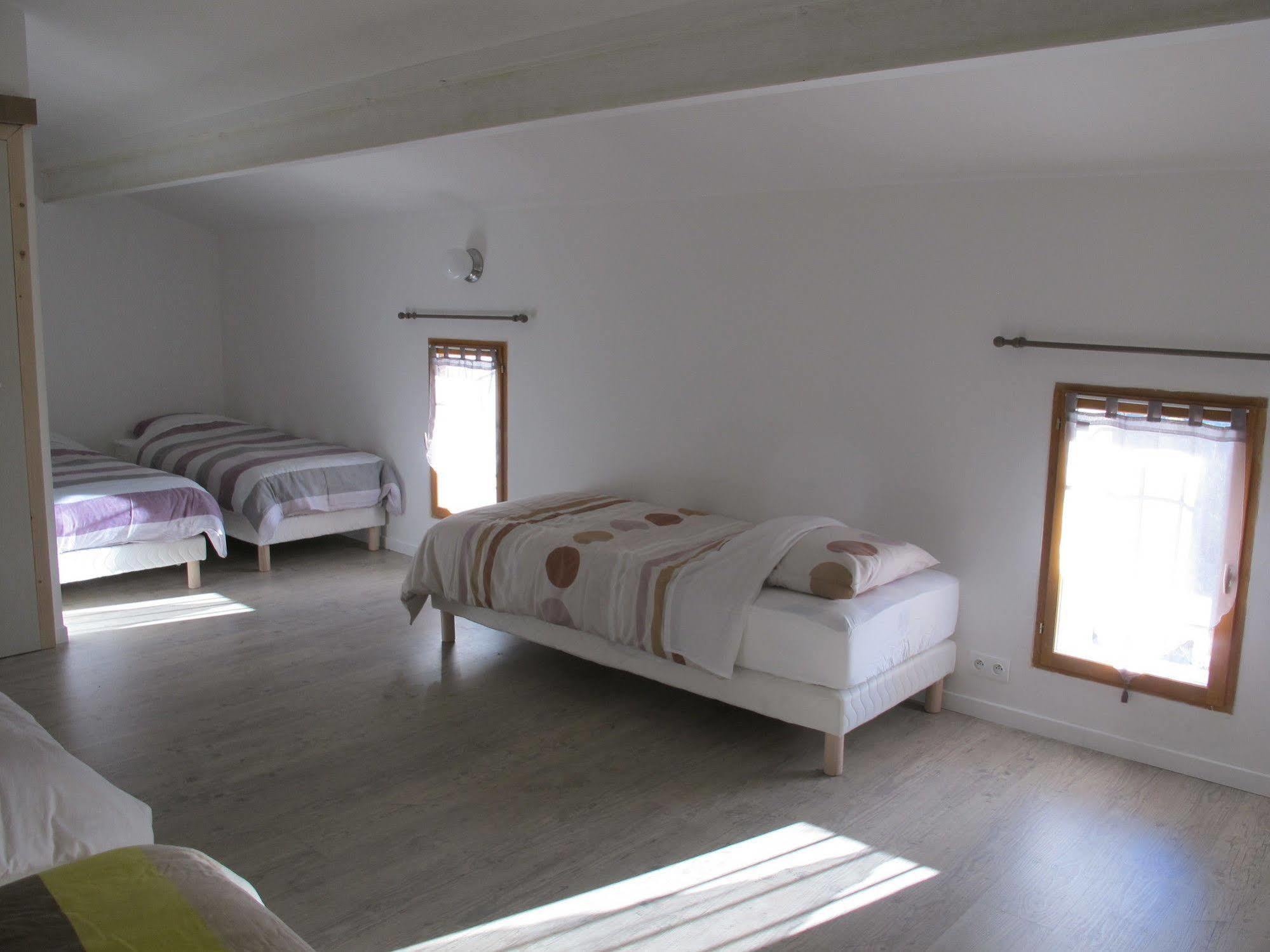 Lou Cardalines Bed & Breakfast Bédoin Dış mekan fotoğraf